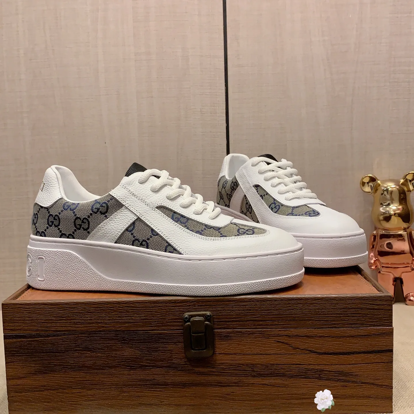 Men's men's shoes💰420💰💰🎩🎩[Lightning][Lightning] "GUCCI*" The latest and most popular casual sports shoes, top brand [seduce] luxury ~ purchasing agent, top quality ~. [Strong] The upper is made of imported breathable cowhide with material ➕ breathable sheepskin feet (•) and fine workmanship. The original stylish and stylish soft rubber wear-resistant and non-slip outsole is light and comfortable on the feet. The real thing looks better when photographed in person. 012: code: 38-44, can be customized to 45, 3️⃣ colors are available